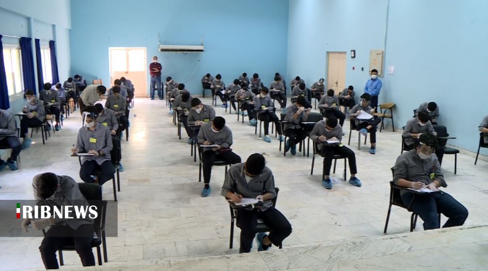 برگزاری آزمون دانش آموزان پایه تحصیلی نهم در کیش
