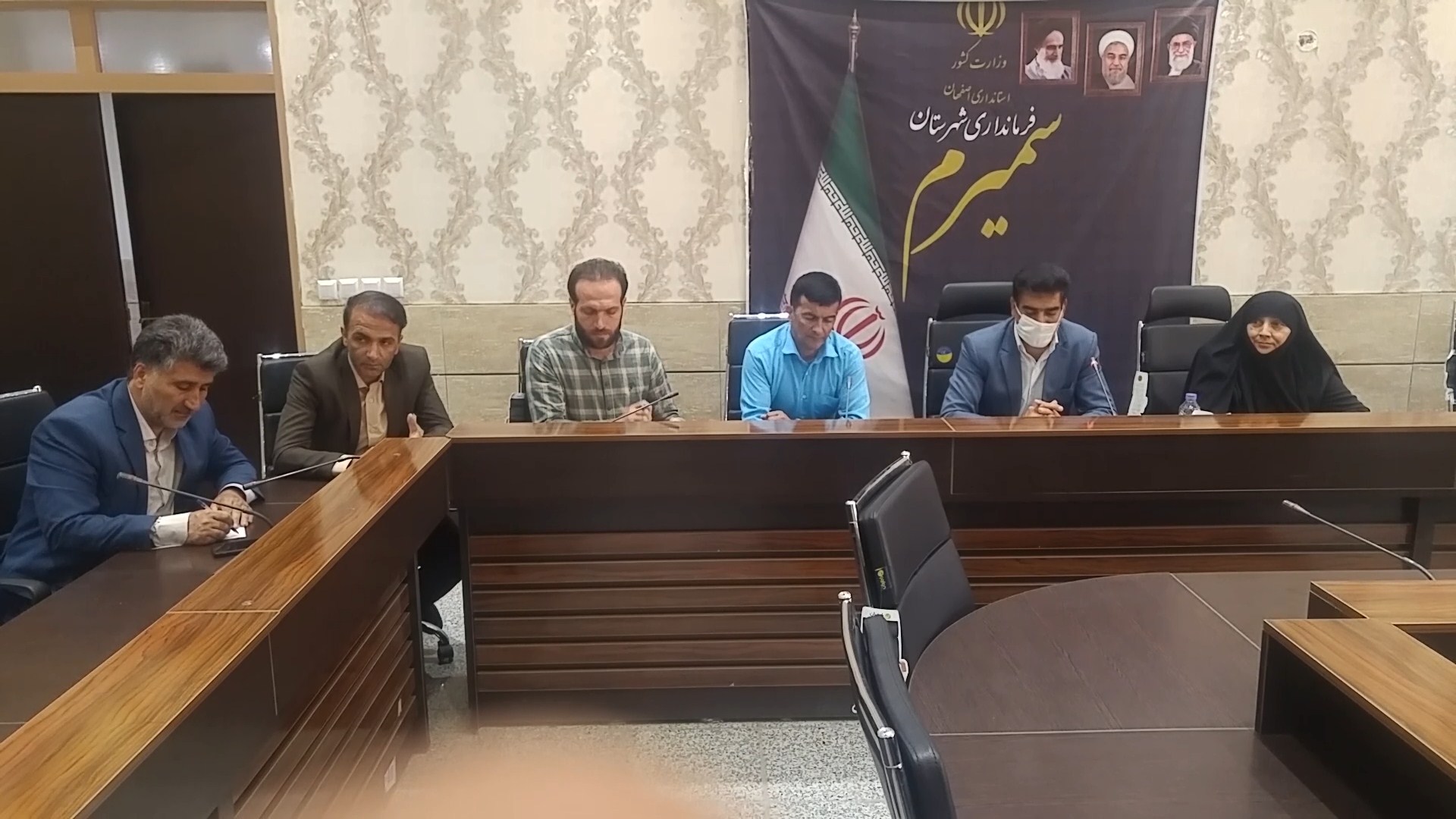 ساخت زمین چمن مصنوعی فوتبال شهر سمیرم ساخت زمین چمن مصنوعی فوتبال شهر سمیرم