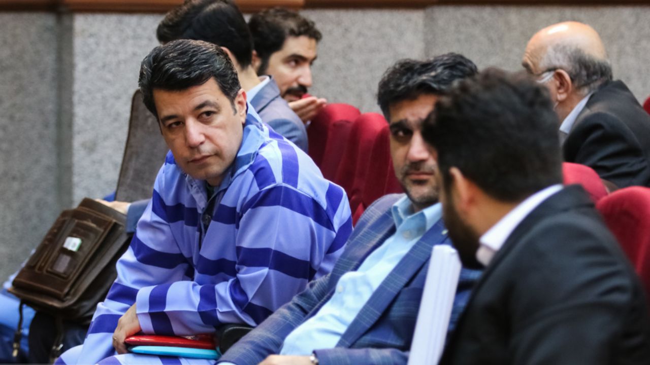 آغاز جلسه دادگاه رسیدگی به پرونده ۲۱ اخلالگر ارزی آغاز جلسه دادگاه رسیدگی به پرونده ۲۱ اخلالگر ارزی