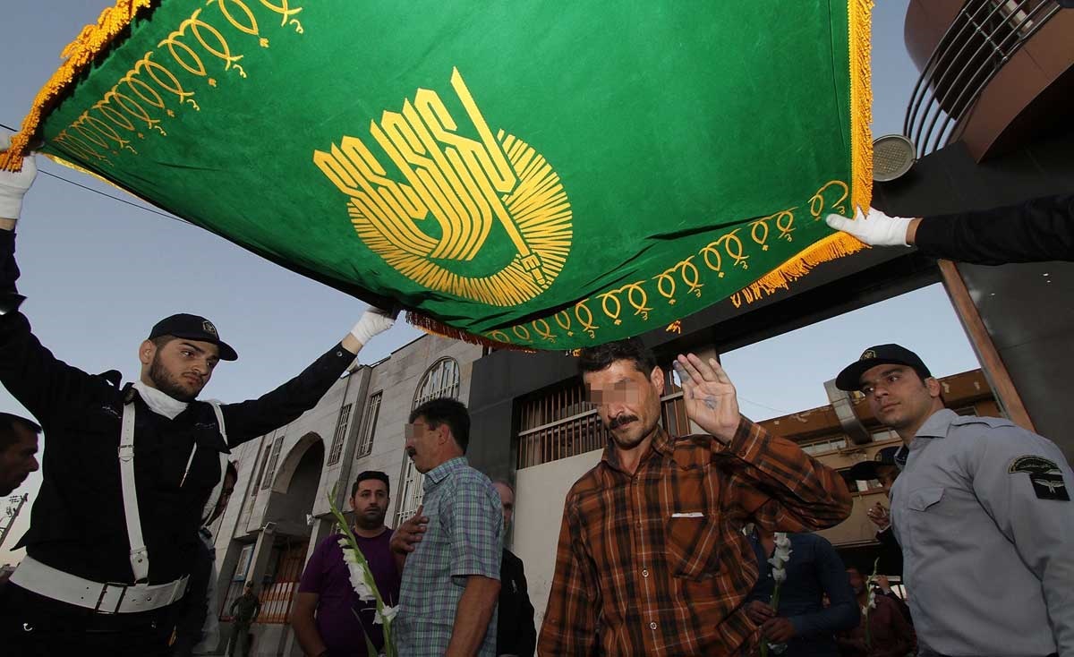 آزادی ۸۸ زندانی در دهه کرامت با وساطت خادمان بارگاه رضوی