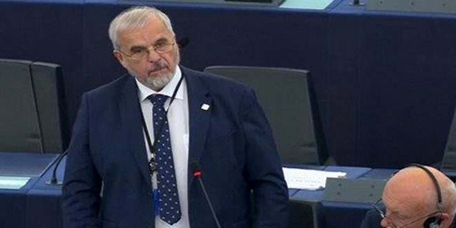 نظامیان آمریکایی و ترکیهای در خاک سوریه اشغالگر هستند نظامیان آمریکایی و ترکیهای در خاک سوریه اشغالگر هستند