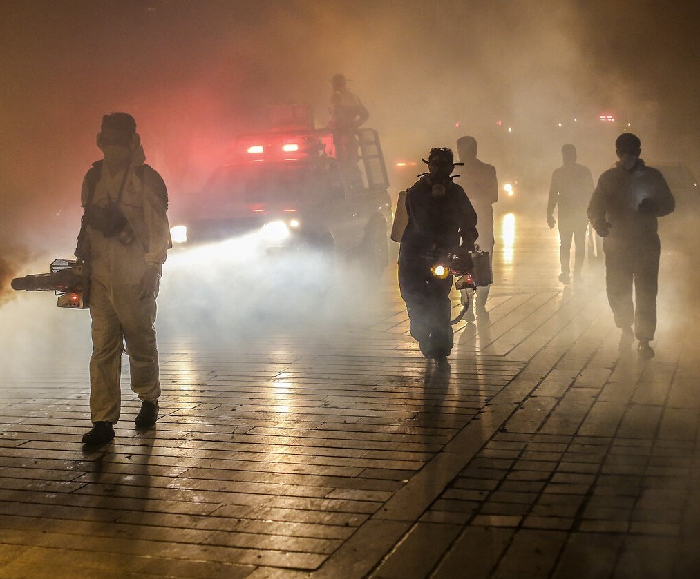 ضدعفونی روزانه ۵۰۰ نقطه از معابر شهری مشهد