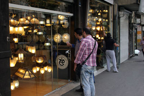 جمع آوری ۴۰۰۰ هزار لامپ غیر استاندارد جمع آوری ۴۰۰۰ هزار لامپ غیر استاندارد