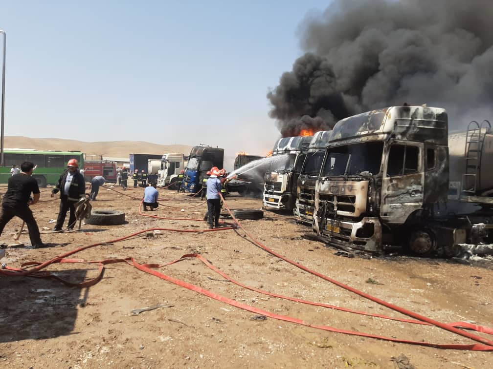 انفجار مخزن سوخت 6 خودرو حامل سوخت در دولت آباد