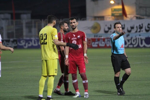 شکایت باشگاه فولاد خوزستان از داور بازی نساجی مازندران شکایت باشگاه فولاد خوزستان از داور بازی نساجی مازندران