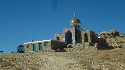 امامزاده حمزه عرب، زیارتگاهی بر فراز آسمان بیجار
