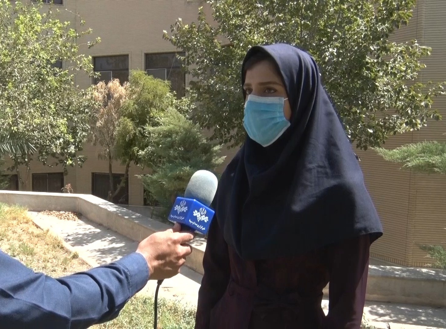 قهرمانی دختر ورزشکار آران و بیدگلی در مسابقات دو و میدانی قهرمانی باشگاه&zwnj;های کشور