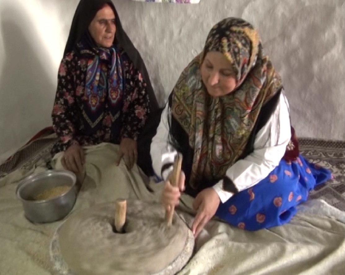 یک خرمن نعمت یک دنیا شکرانه