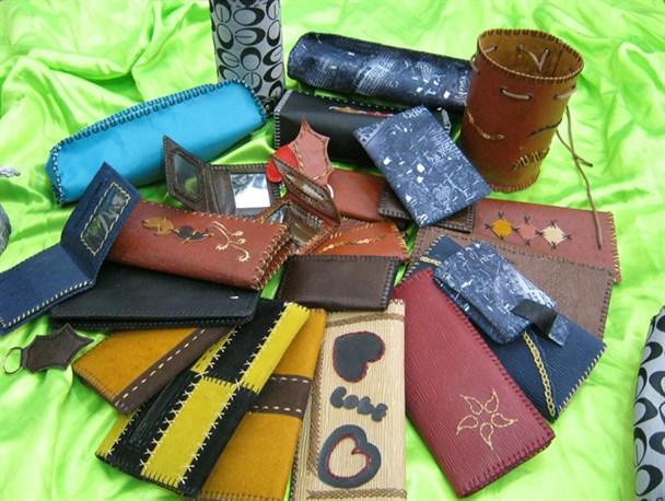 چرم‌دوزی؛ کار در منزل