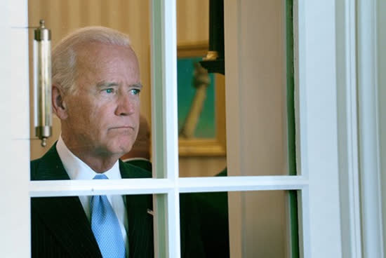 اوج استیصال بایدن و بی&zwnj;حیثیت کردن اف&zwnj;بی&zwnj;آی پای یک مهره سوخته!