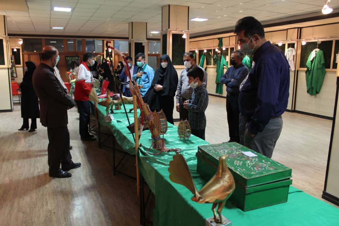 برپایی نمایشگاه نماد و نشانههای تعزیه در شهرستان مهریز برپایی نمایشگاه نماد و نشانههای تعزیه در شهرستان مهریز