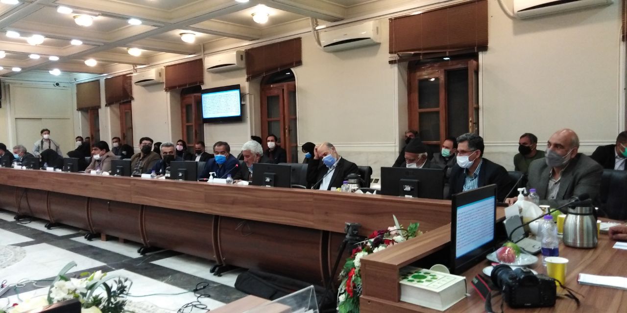 تعادل بین منابع و مصارف، راه حل مشکل آب اصفهان تعادل بین منابع و مصارف، راه حل مشکل آب اصفهان