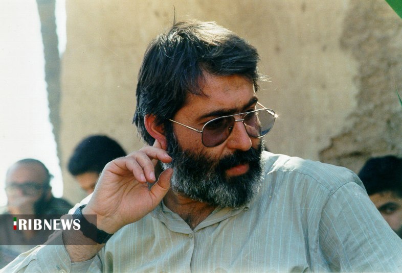 شهید آوینی سردار جبهه فرهنگی و تجلی تعهد و هنر انقلابی شهید آوینی سردار جبهه فرهنگی و تجلی تعهد و هنر انقلابی