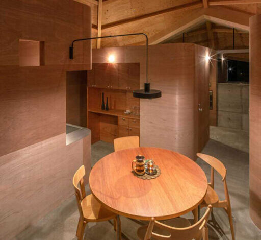 خانه‌ای شبیه تار عنکبوت