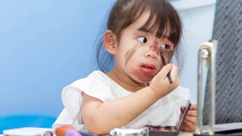 آرایش کودک؛ فرهنگی غلط