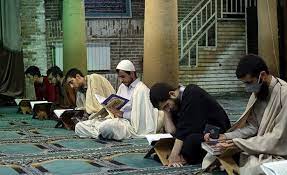 آیین اعتکاف در ۱۳۰ مسجد و حسینیه