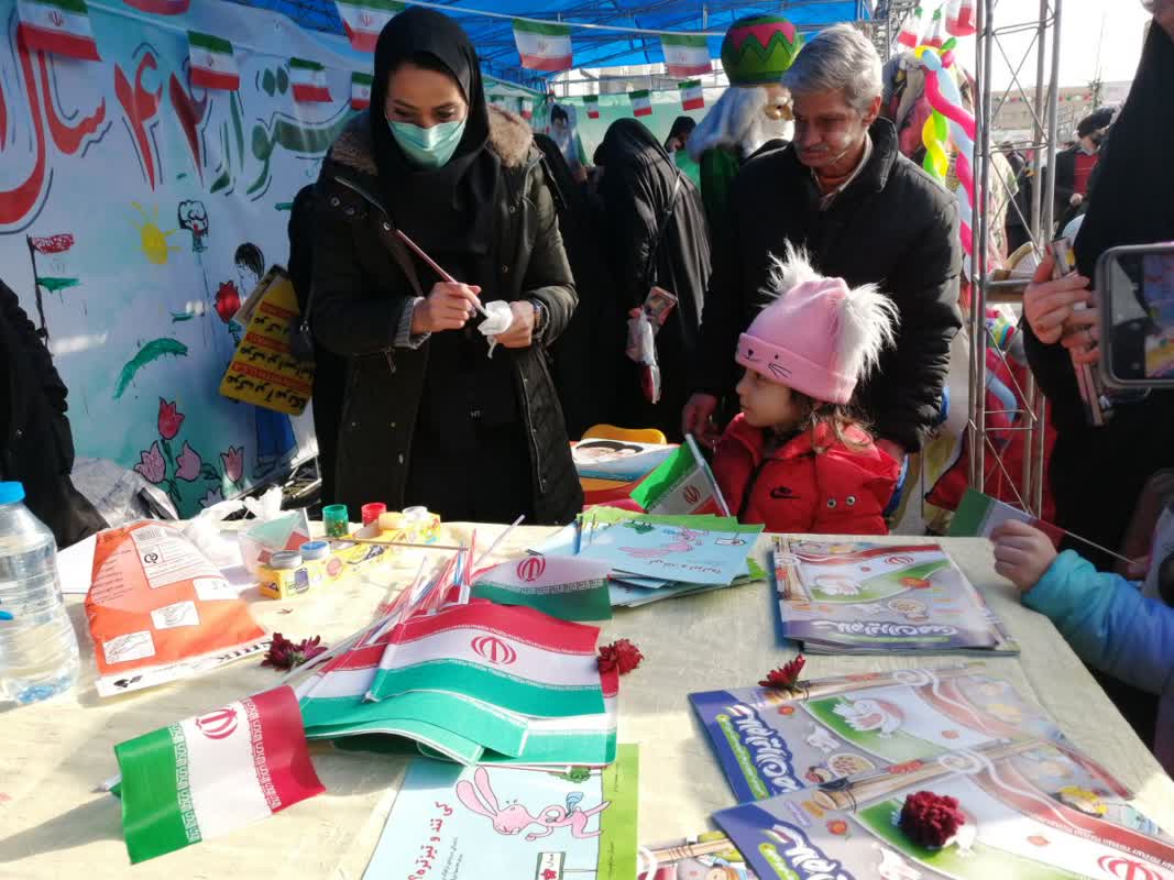 تصاویر به یادماندنی از  حماسه آفرینی مردم در جشن انقلاب 1401