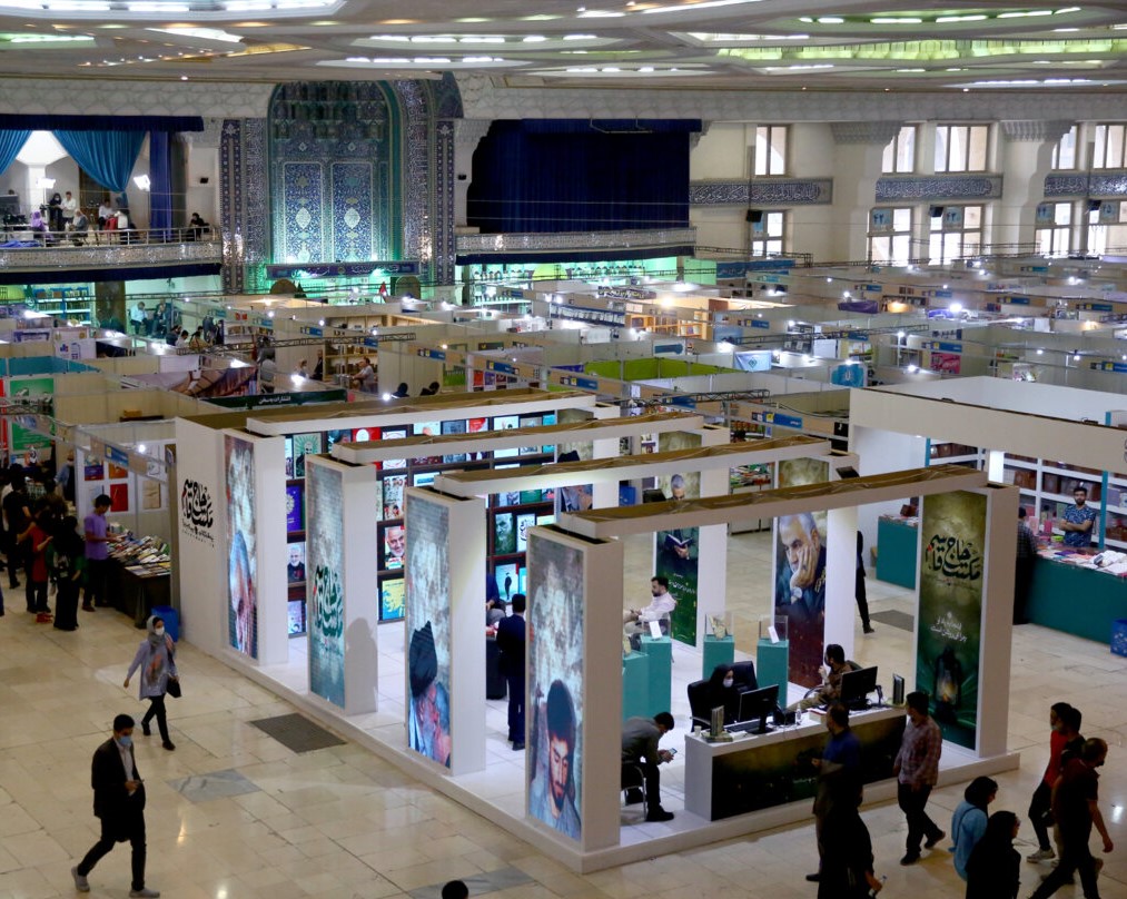 همفکری اصحاب رسانه با افراد صاحب قلم در نمایشگاه کتاب همفکری اصحاب رسانه با افراد صاحب قلم در نمایشگاه کتاب