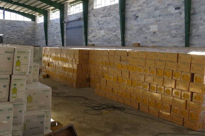 کشف انبار‌های احتکار ۸۰۰ تن روغن توسط دستگاه قضا