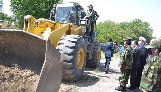 تخریب دیوار پادگان لشکر ۷۷ ارتش در مشهد به منظور سهولت در تردد شهروندان