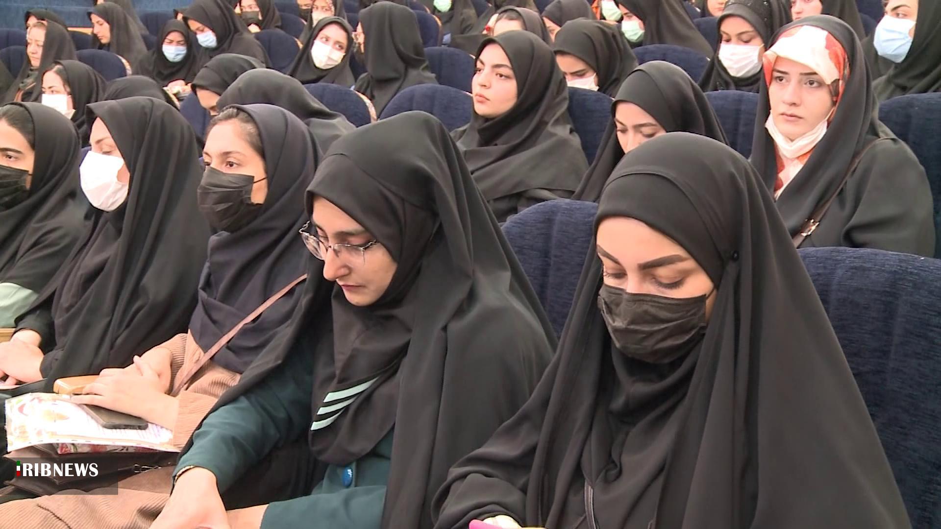 برنامه سفیران حجاب با هدف تکریم دانشجویان محجبه برنامه سفیران حجاب با هدف تکریم دانشجویان محجبه