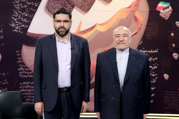 میزبانی «دست خط» از نخستین فرمانده سپاه میزبانی «دست خط» از نخستین فرمانده سپاه