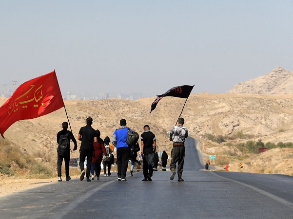کاروان&zwnj;های زائرین پیاده در مسیر مشهد الرضا