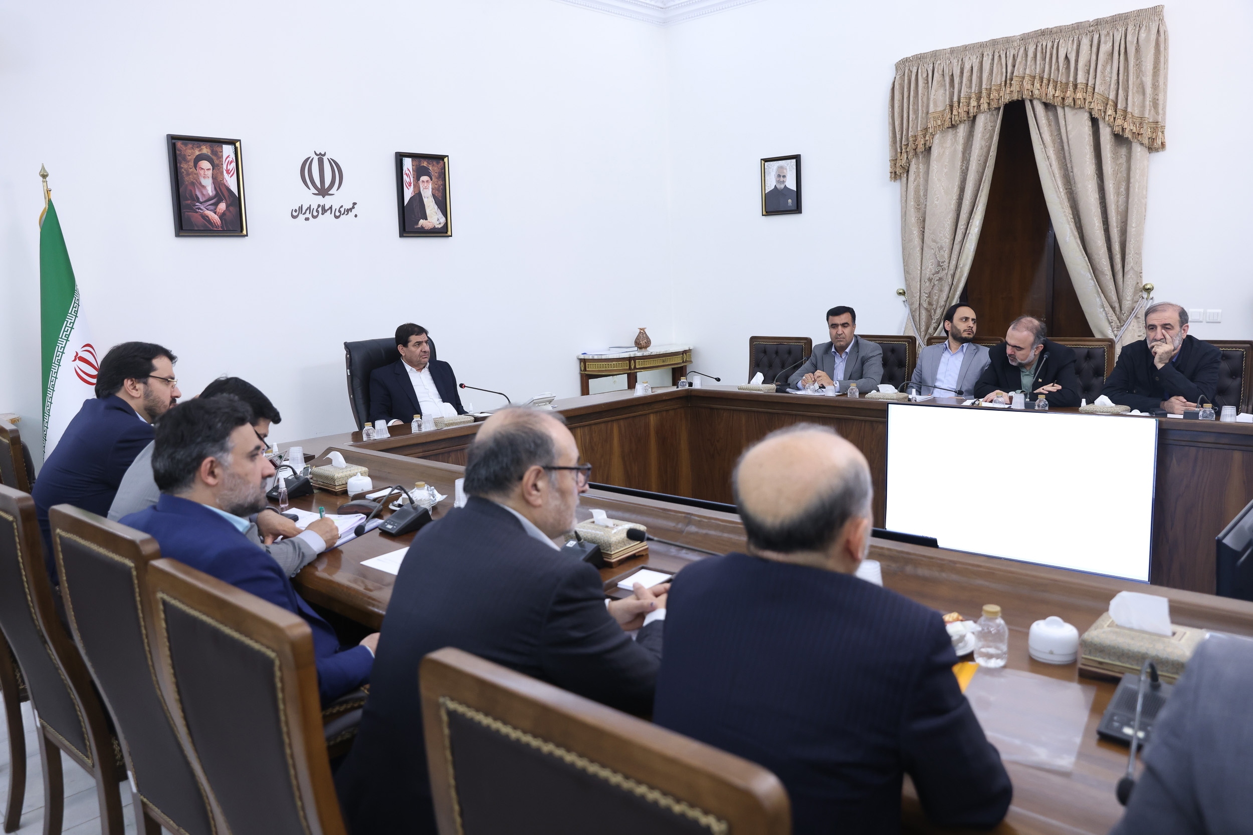 ضرورت مانع زدایی و تسریع در پیشبرد طرح‌های اولویت دار و راهبردی دولت