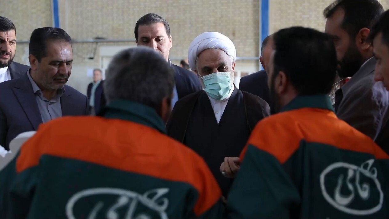 بازدید رئیس قوه قضاییه از کارگاه تولیدی مجموعه زندان بجنورد