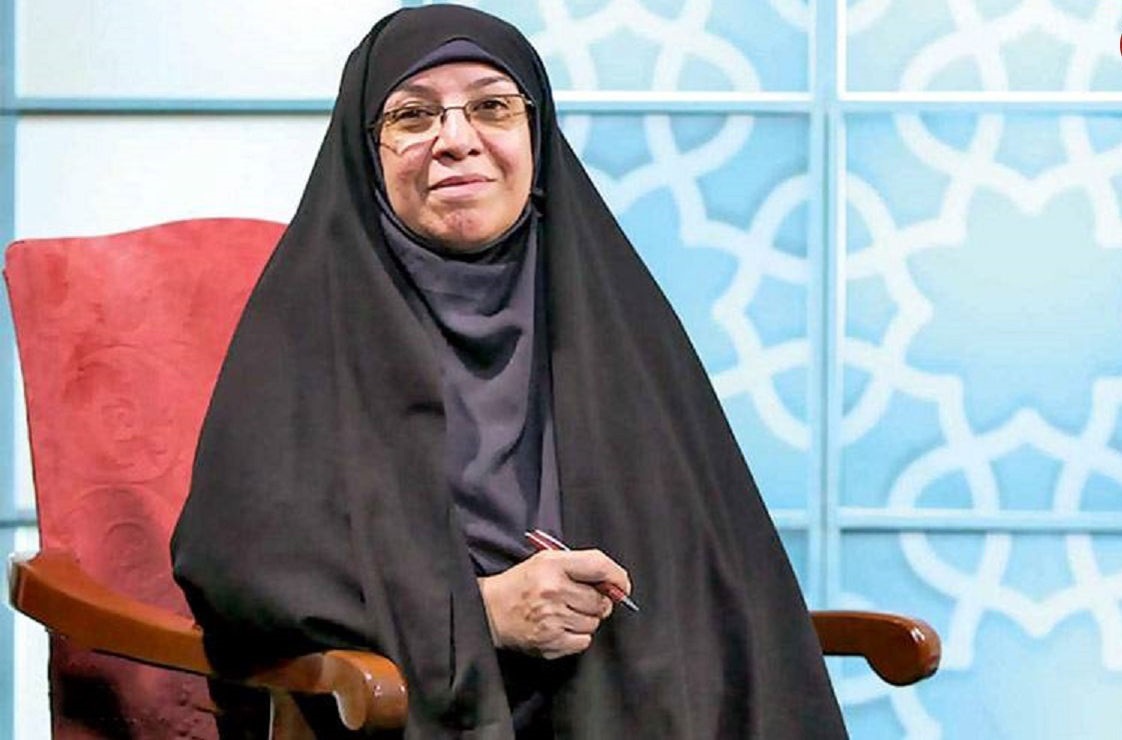 اولین زنی که دوربینش را رو به جنگ گرفت! اولین زنی که دوربینش را رو به جنگ گرفت!