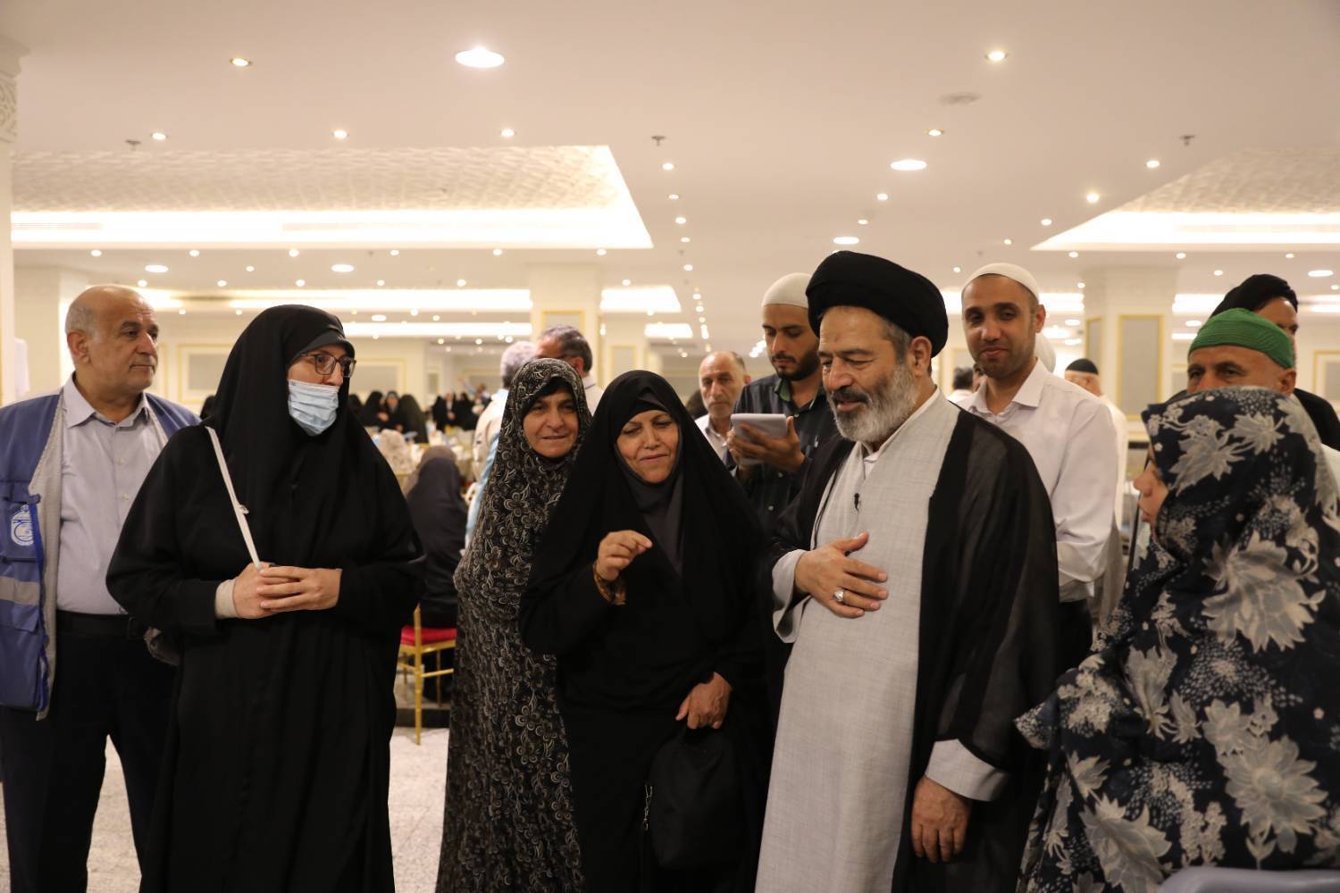 بازدید مسئولان حج و زیارت از هتل زائران ایرانی