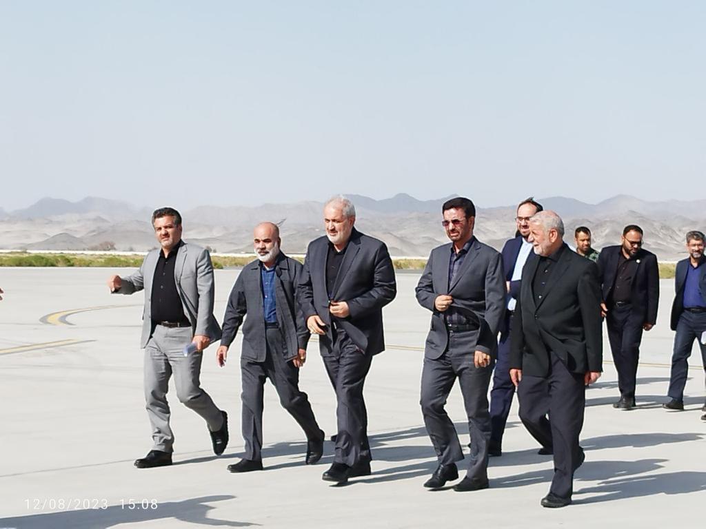 بررسی طرحهای تامین آب صنایع در سفر وزیر صمت به زاهدان بررسی طرحهای تامین آب صنایع در سفر وزیر صمت به زاهدان