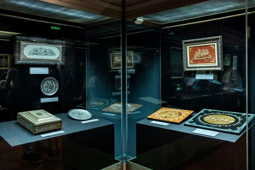 برپایی نمایشگاه فرهنگی هنری ایران با محوریت قرآن در سنت پترزبورگ