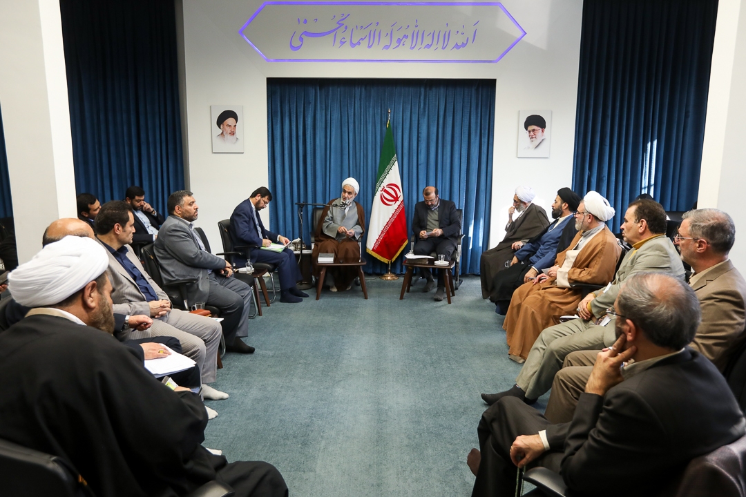 مساجد باید محور حل مشکلات قرار گیرد