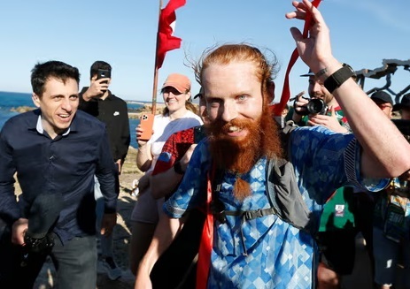 رکورد پیاده روی در جهان؛ ۱۶ هزار کیلومتر با عبور از ۱۶ کشور رکورد پیاده روی در جهان؛ ۱۶ هزار کیلومتر با عبور از ۱۶ کشور