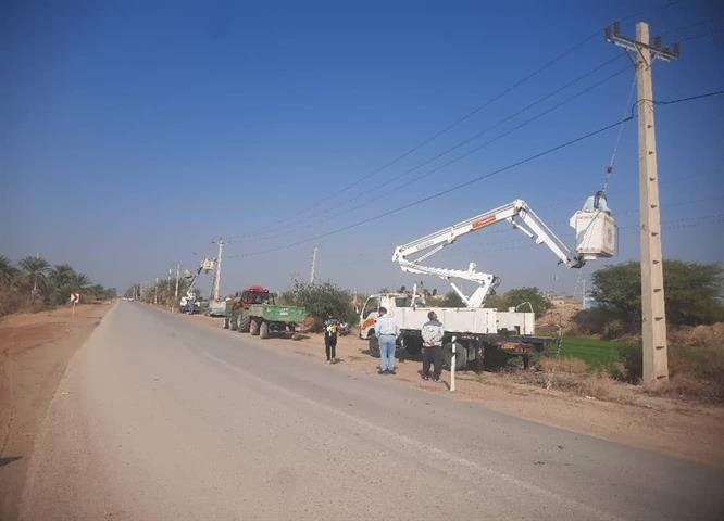 حل مشکل روشنایی روستاهای مسیر خسرج حمیدیه