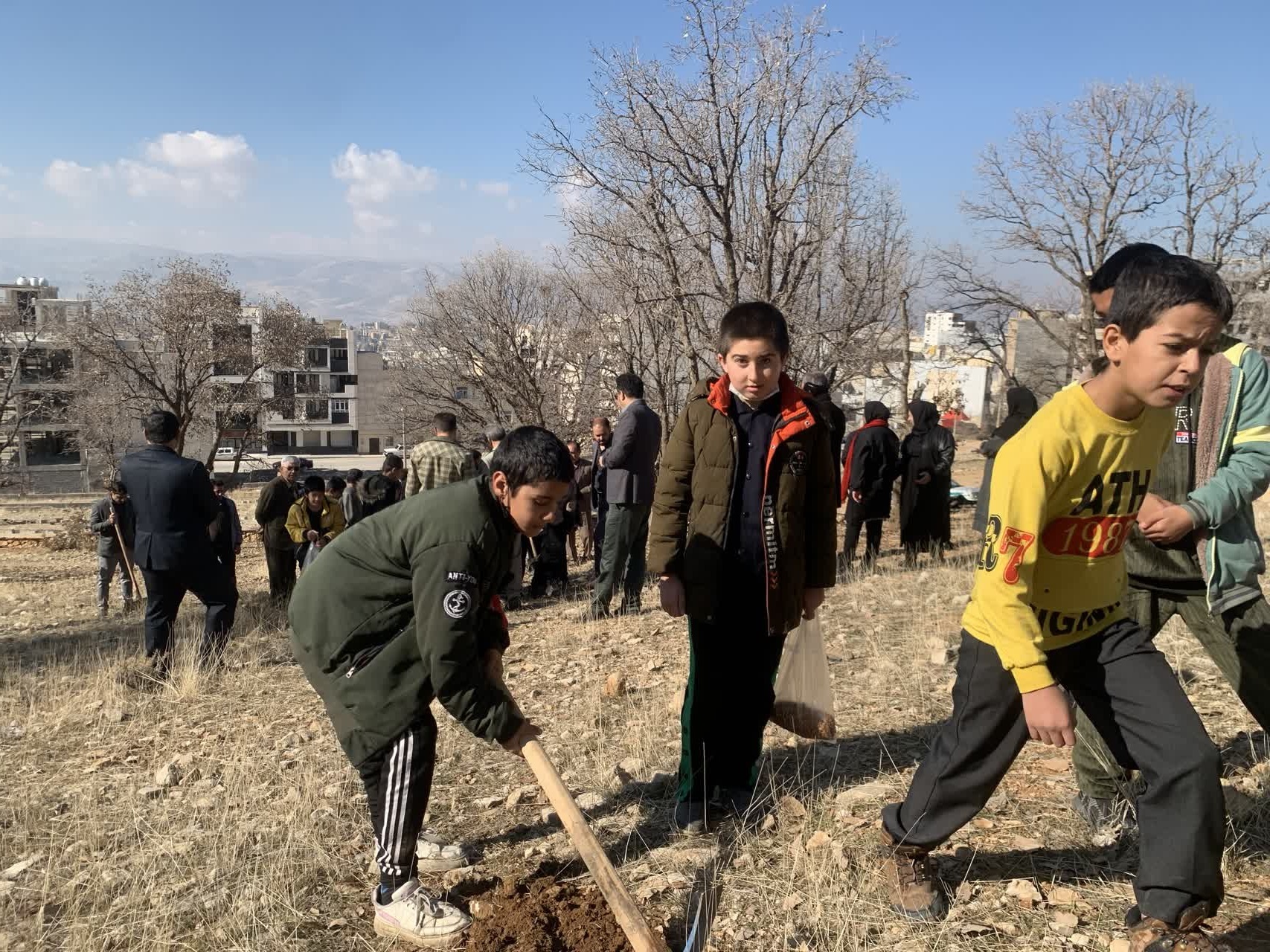 طرح سفیران سبز با حضور کودکان و نوجوانان یاسوجی