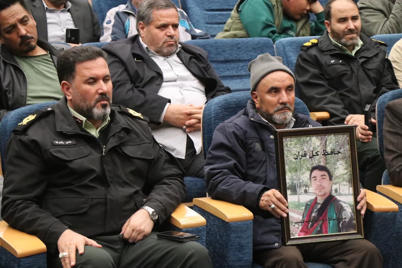 برگزاری یادواره شهدای مدافع حرم استان مرکزی برگزاری یادواره شهدای مدافع حرم استان مرکزی