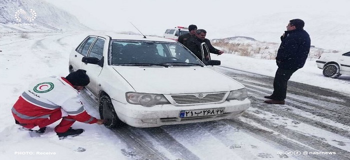 نجات ۱۷۲مسافر گرفتار در برف