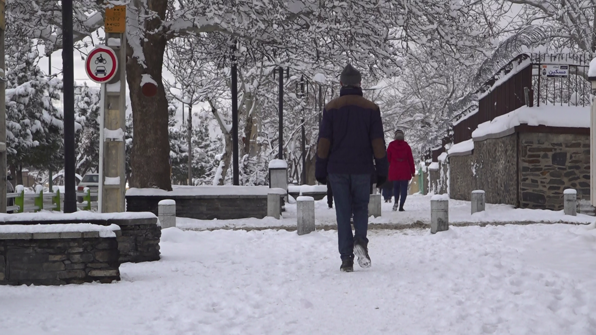 رخ نمایی زمستان در دیار الوند