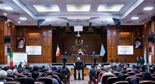 جزئیاتی از جزوه های آموزشی گروهک منافقین برای کشتار مردم عادی جزئیاتی از جزوه های آموزشی گروهک منافقین برای کشتار مردم عادی