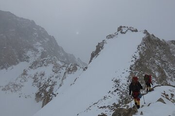 کوهنوردان از صعود به ارتفاعات خودداری کنند