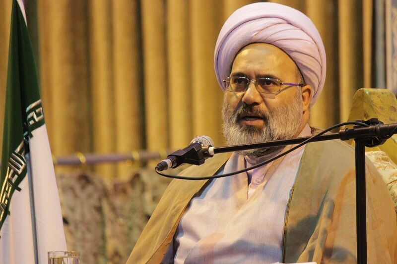 تاکید امام جمعه میاندوآب برلزوم حفظ حرمت ماه مبارک رمضان و شبهای قدر تاکید امام جمعه میاندوآب برلزوم حفظ حرمت ماه مبارک رمضان و شبهای قدر