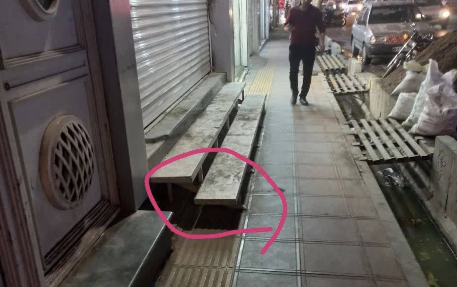 بستن راه معلولین ویلچری بستن راه معلولین ویلچری