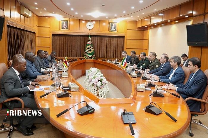 *** زیمبابوه روحیه ضداستعماری و استقلال طلبیاش را حفظ کرده است *** زیمبابوه روحیه ضداستعماری و استقلال طلبیاش را حفظ کرده است