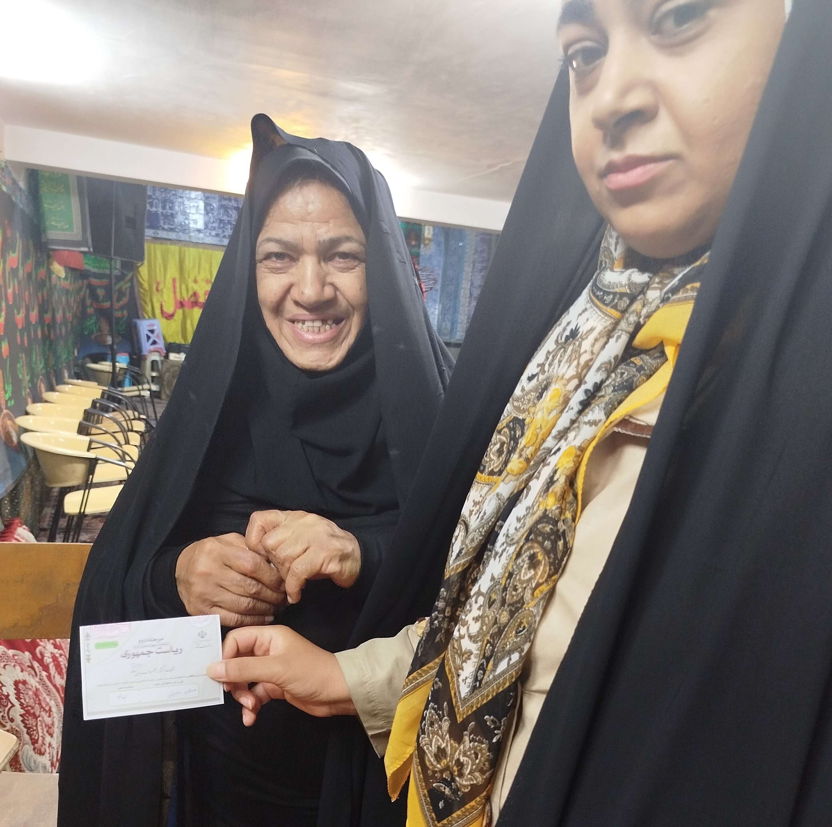 استقبال پرشور مردم روستای زرنجان در ساعات اولیه استقبال پرشور مردم روستای زرنجان در ساعات اولیه