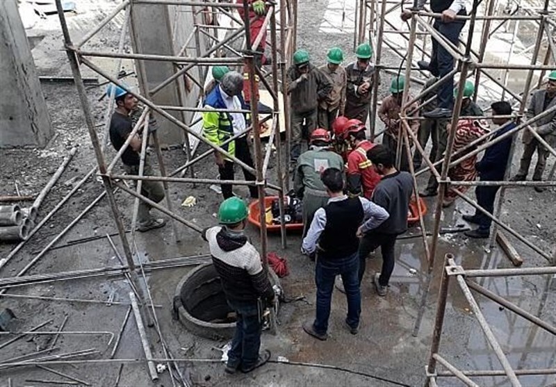 جان باختن یک کارگر ساختمانی بر اثر سقوط از ارتفاع در سلماس جان باختن یک کارگر ساختمانی بر اثر سقوط از ارتفاع در سلماس