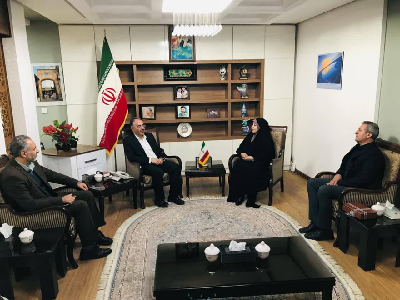 کتابخانهها باید به پایگاههای فعال فرهنگی در محلات تبدیل شوند کتابخانهها باید به پایگاههای فعال فرهنگی در محلات تبدیل شوند