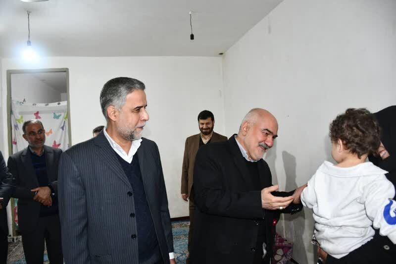 دیدار استاندار خوزستان با جمعی از ایتام در شب یلدا