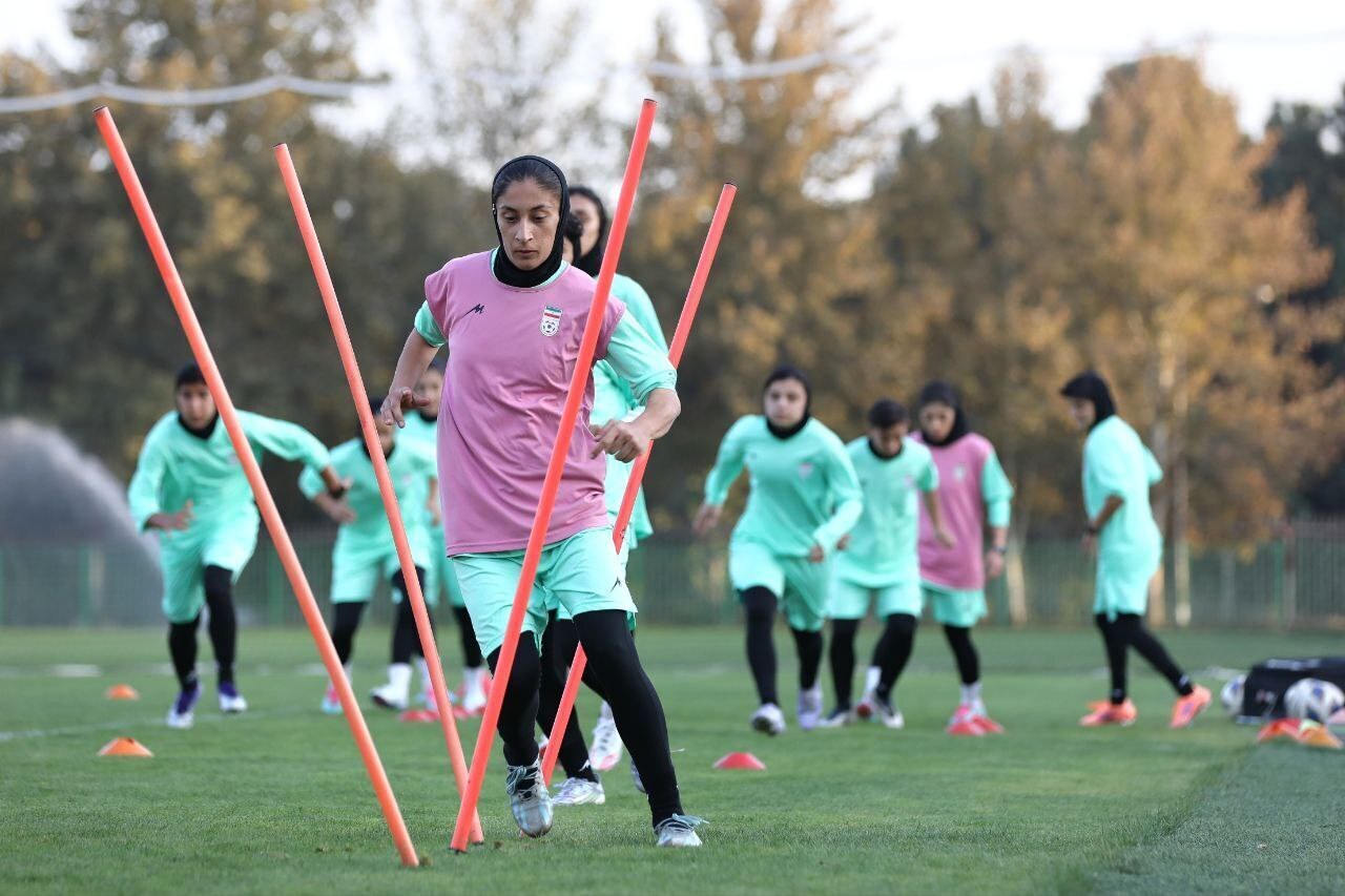 سرمربی تیم ملی فوتبال بانوان ۳۰ بازیکن را به اردو فرا خواند